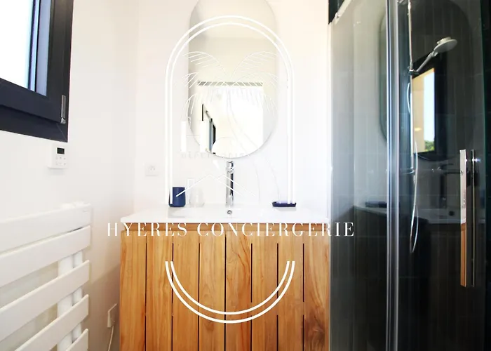 Moderne Giens Proche Piscine Climatisation Wifi By Hc Villa *